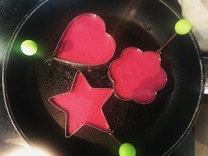 beetroot pancakes baby led weaning first foods finger foods