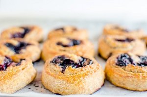 wholemeal blueberry scrolls baby led weaning finger food first foods