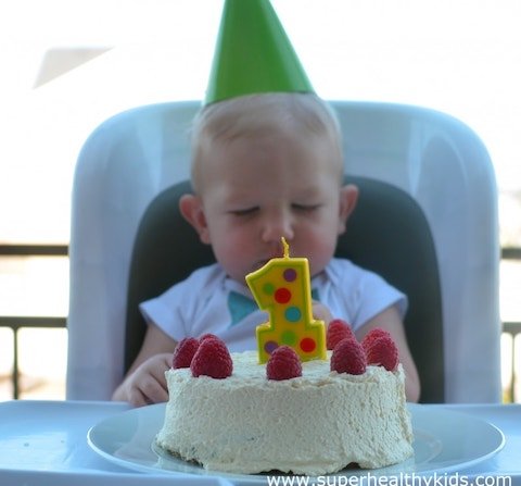 baby's first birthday smash cake