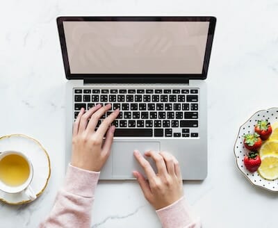 start a mom blog