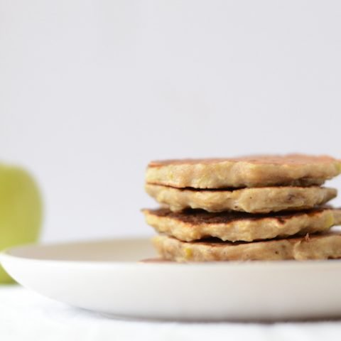 apple and banana pancakes