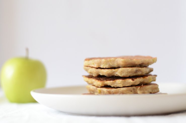 apple and banana pancakes